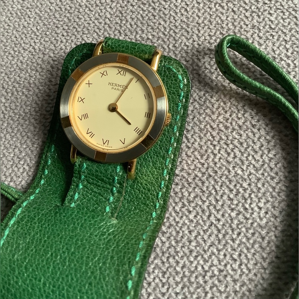 Ladies HERMES travel/ office/ pocket/ wristwatch 💛🌟💚